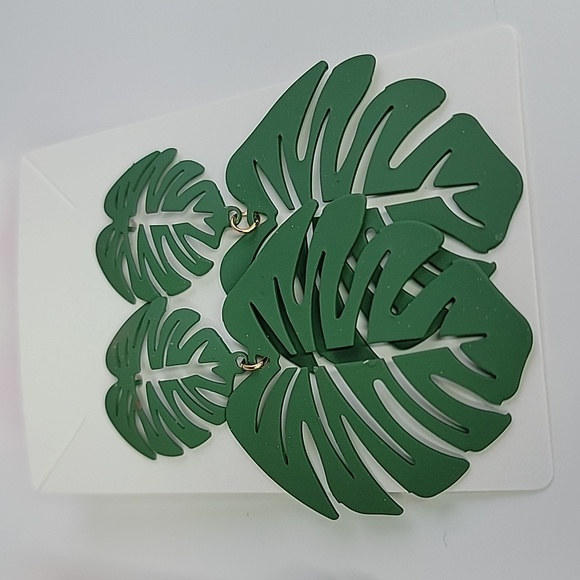 Bright, Bohemian, Hollow Leaf Earrings - Picture 7 of 8